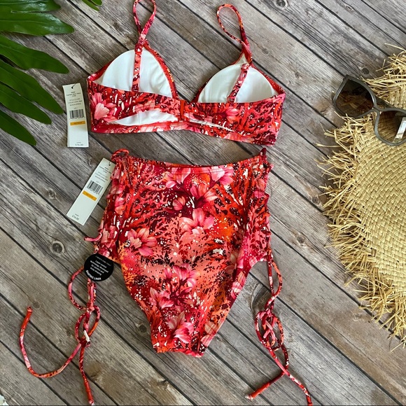 Carmen Marc Valvo Bikini Top & High-Waist Bottom - Picture 3 of 8